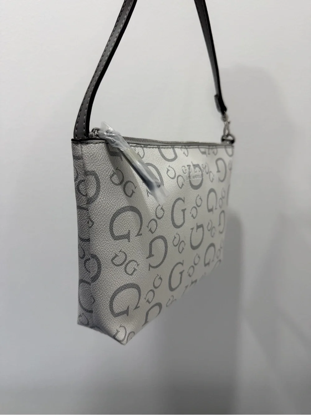 Guess White & Gray Logo Shoulder Bag - Picture 2 of 5